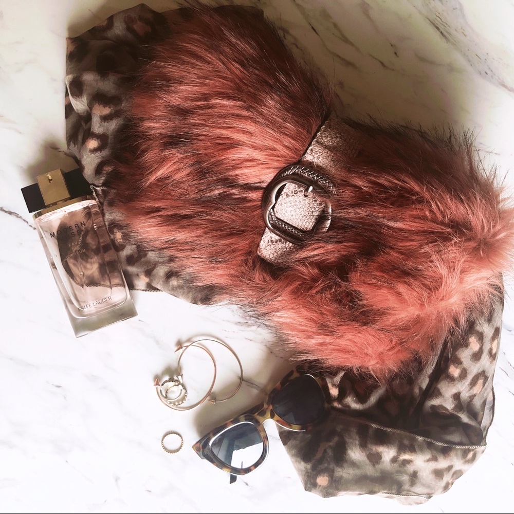 👛 NEW LOOK Pink + Grey Fur Purse 👛